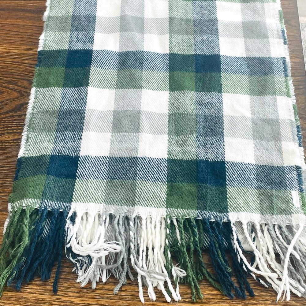 Green, Blue and White  Scarf/Wrap EUC